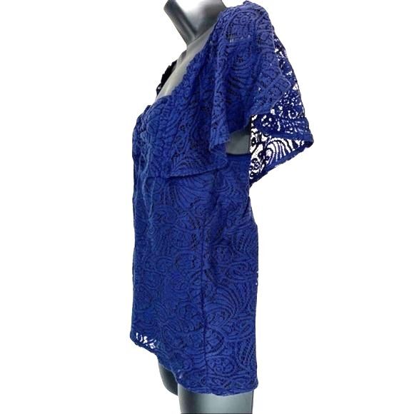 HINGE Flutter Sleeve Lace Top Navy Size Small NWOT - Picture 7 of 10